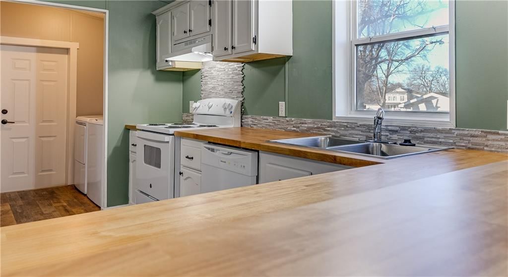 618 Locust Street — photo 10