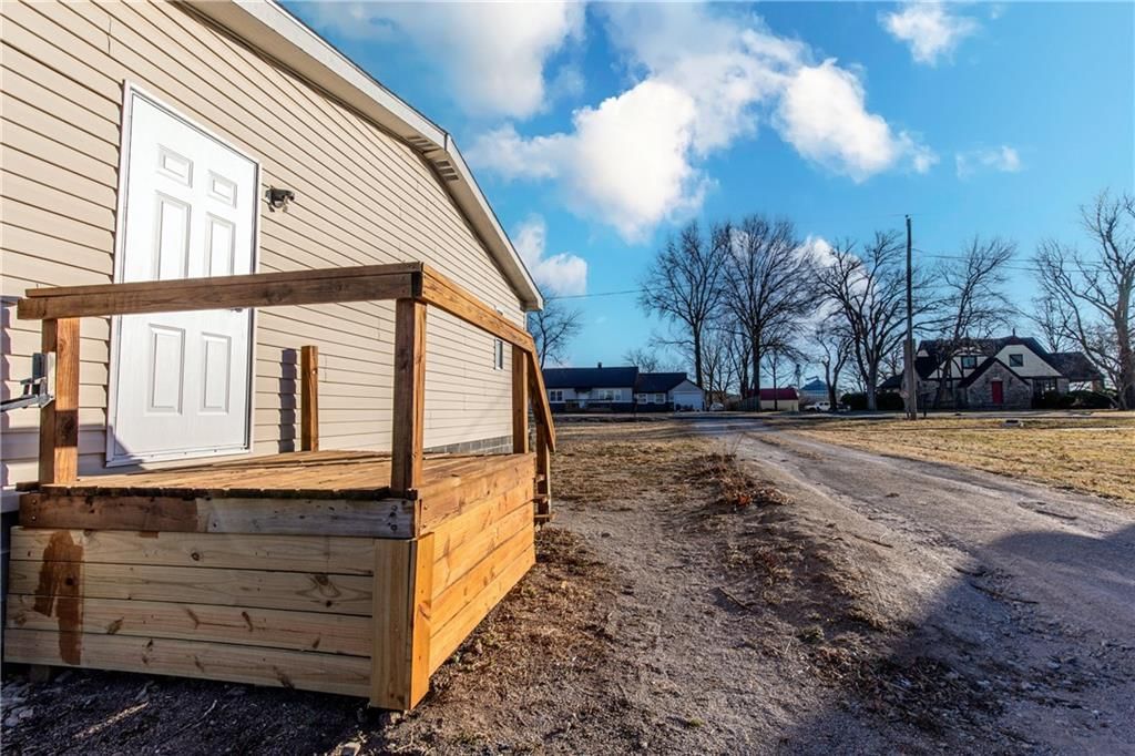 618 Locust Street — photo 31