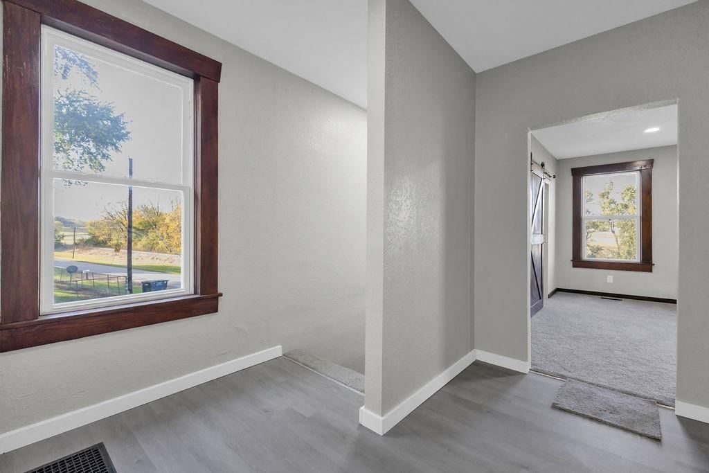 5910 SE Easton Road — photo 8