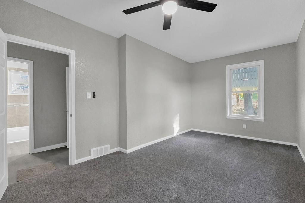 5910 SE Easton Road — photo 25