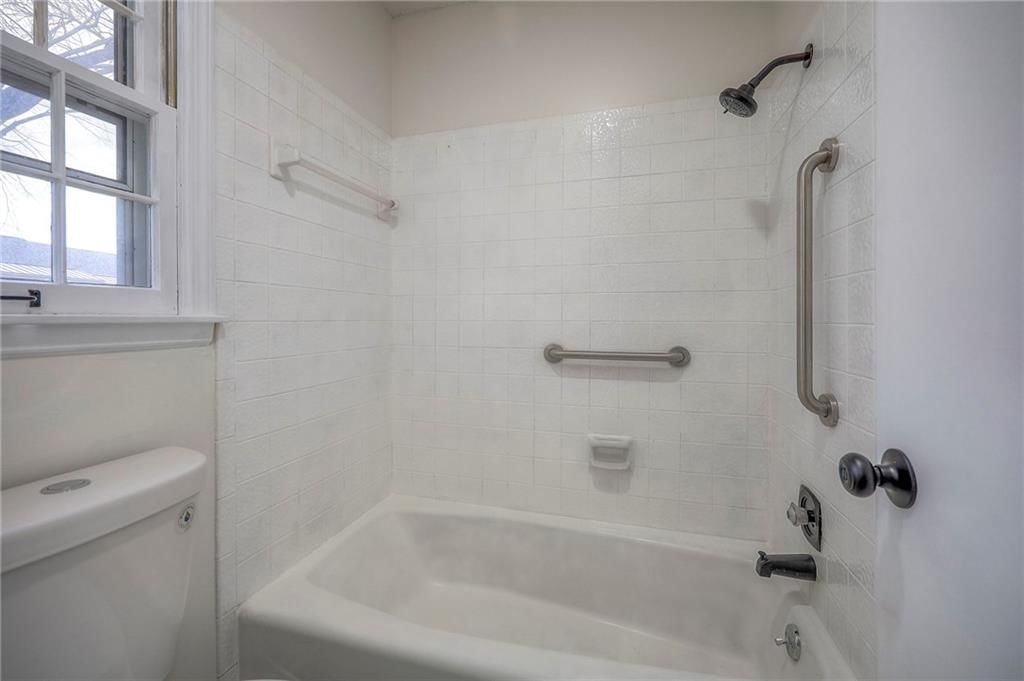 7102 Mastin Street — photo 36