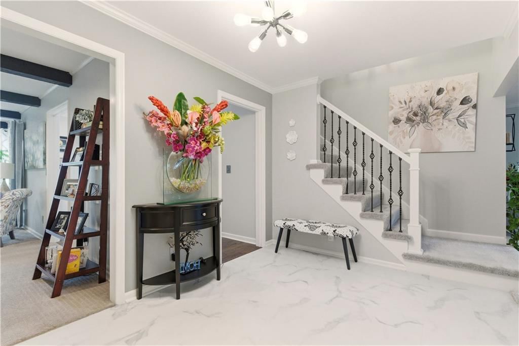 6817 Lakeshore Drive — photo 4