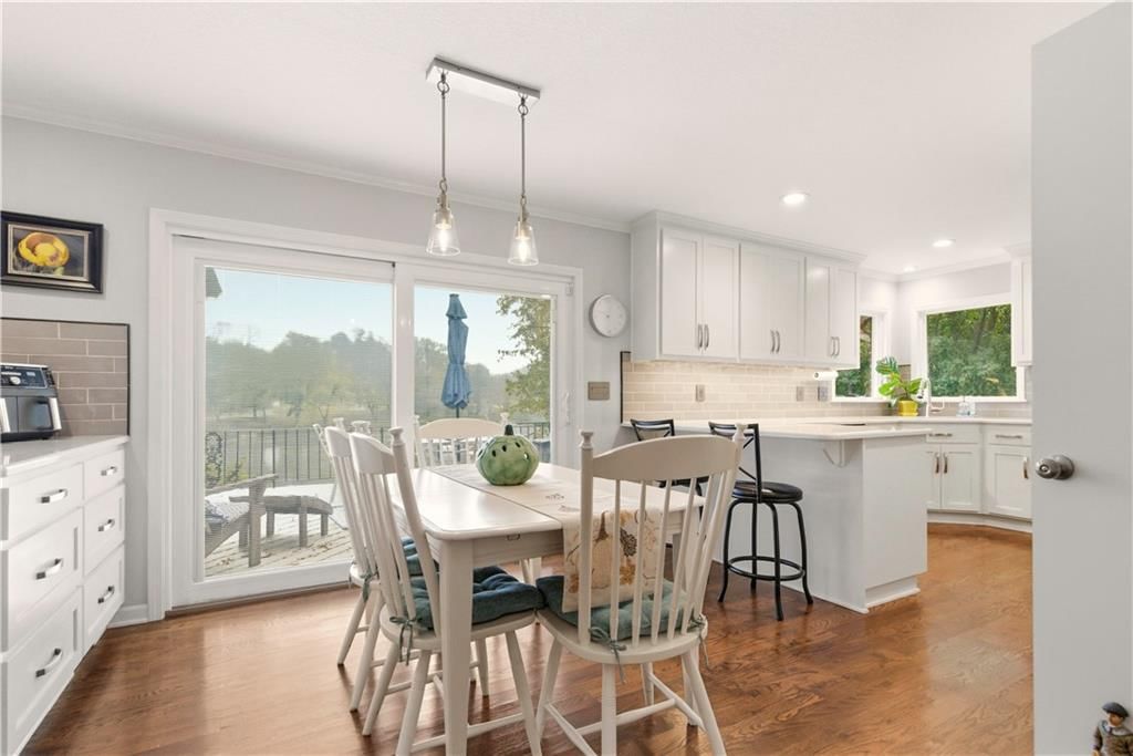 6817 Lakeshore Drive — photo 11