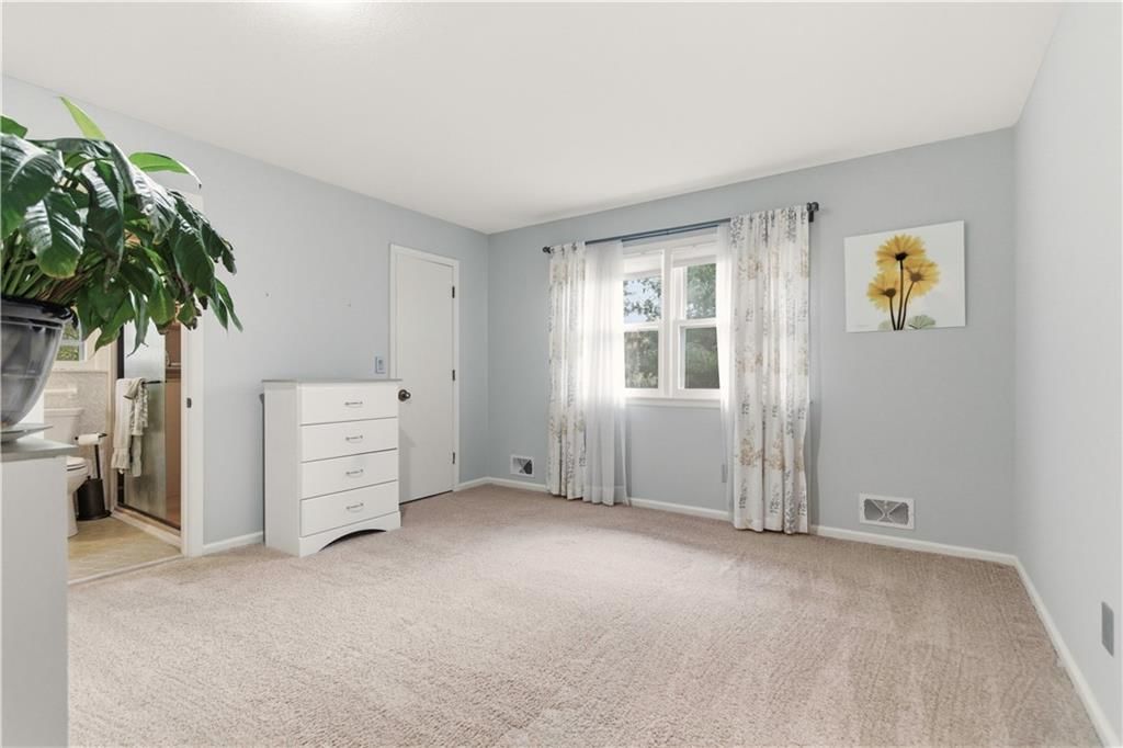 6817 Lakeshore Drive — photo 27