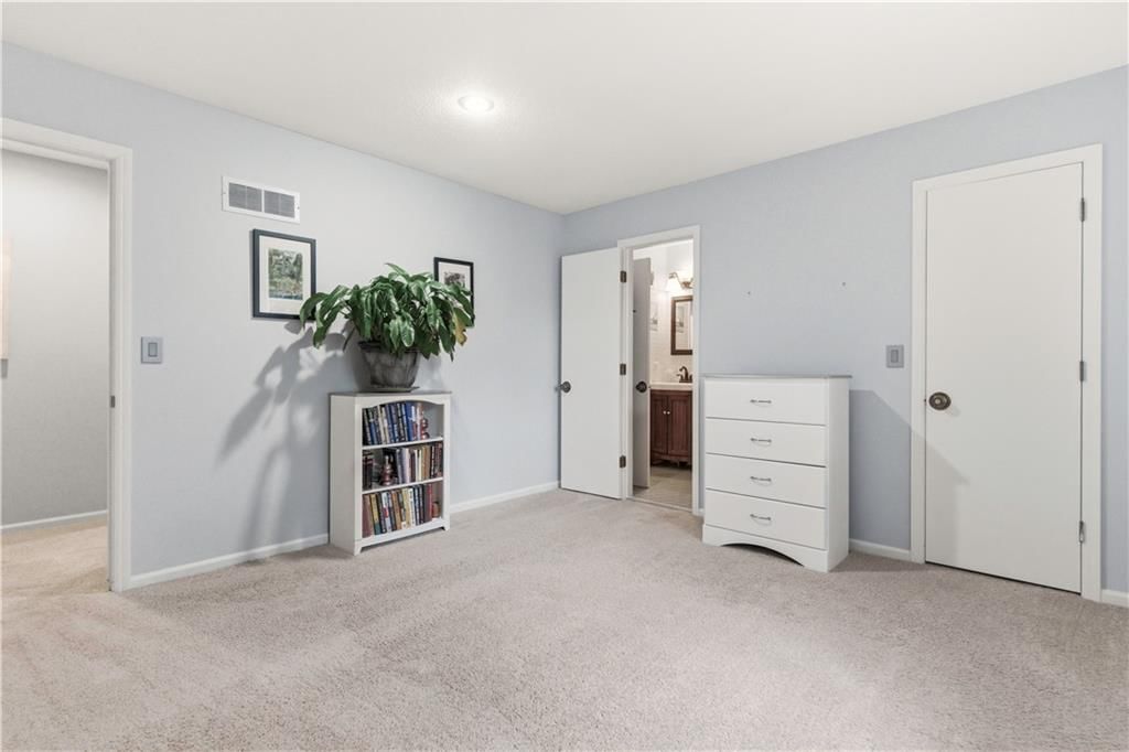6817 Lakeshore Drive — photo 28