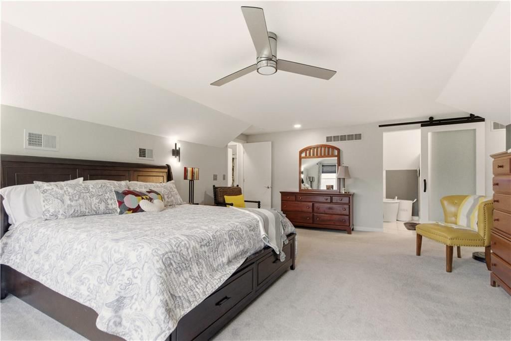 6817 Lakeshore Drive — photo 36