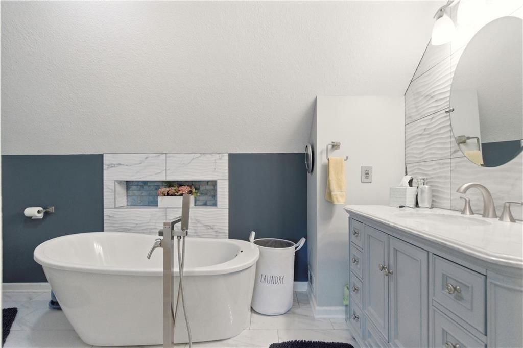6817 Lakeshore Drive — photo 37
