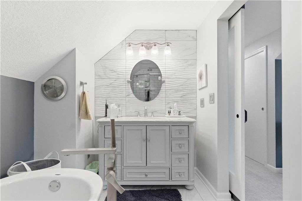 6817 Lakeshore Drive — photo 39