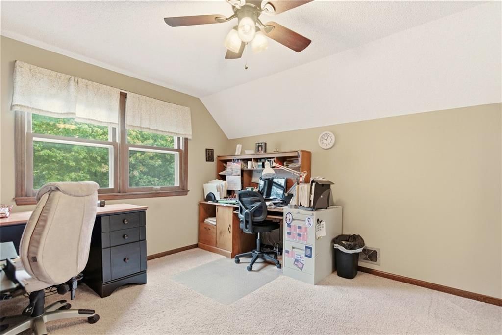 6817 Lakeshore Drive — photo 40