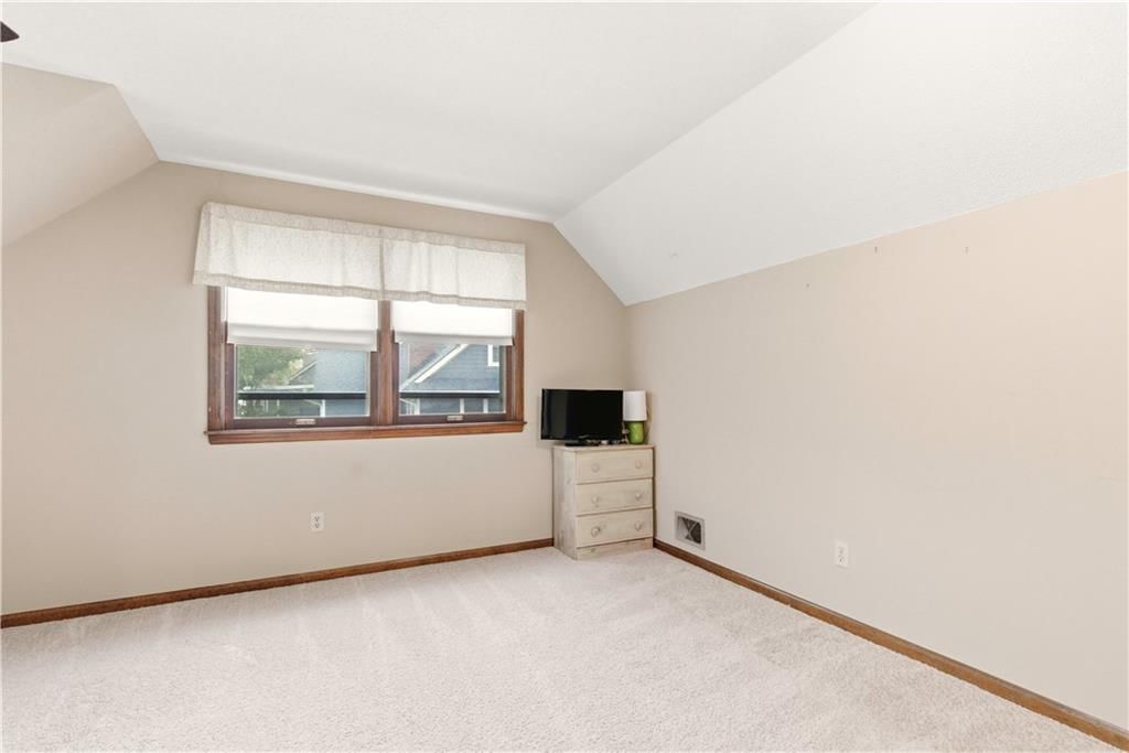 6817 Lakeshore Drive — photo 43