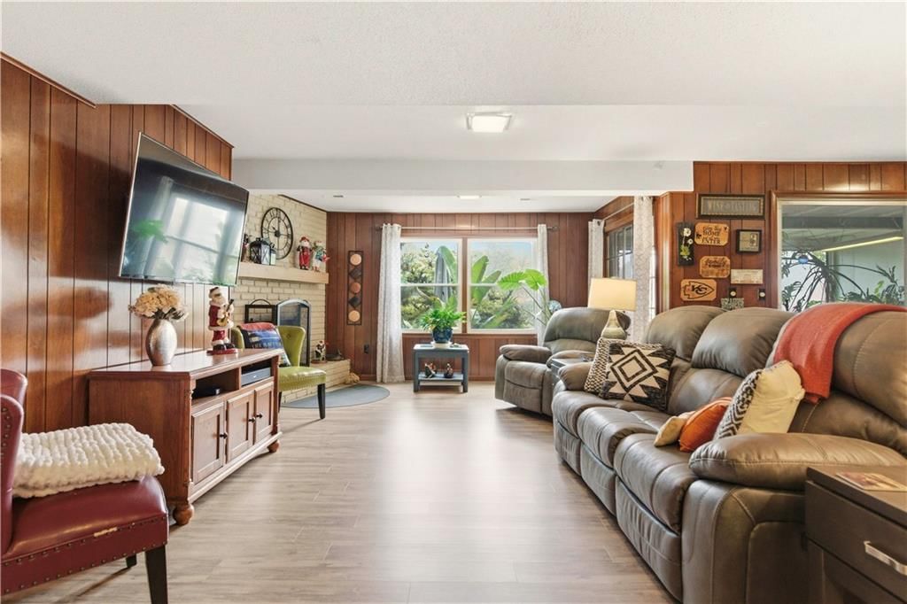 6817 Lakeshore Drive — photo 47