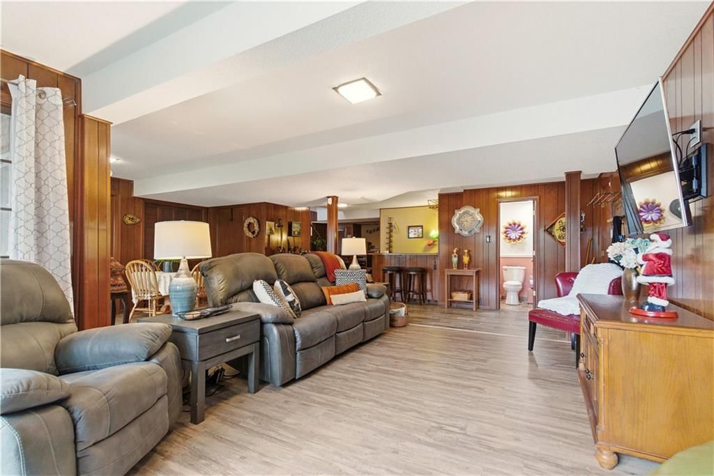 6817 Lakeshore Drive — photo 49