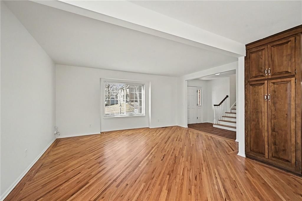 8317 NW Overland Drive — photo 2