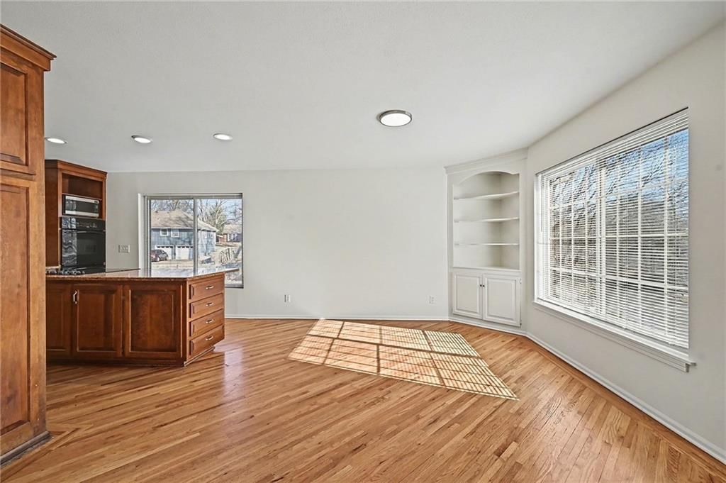 8317 NW Overland Drive — photo 3