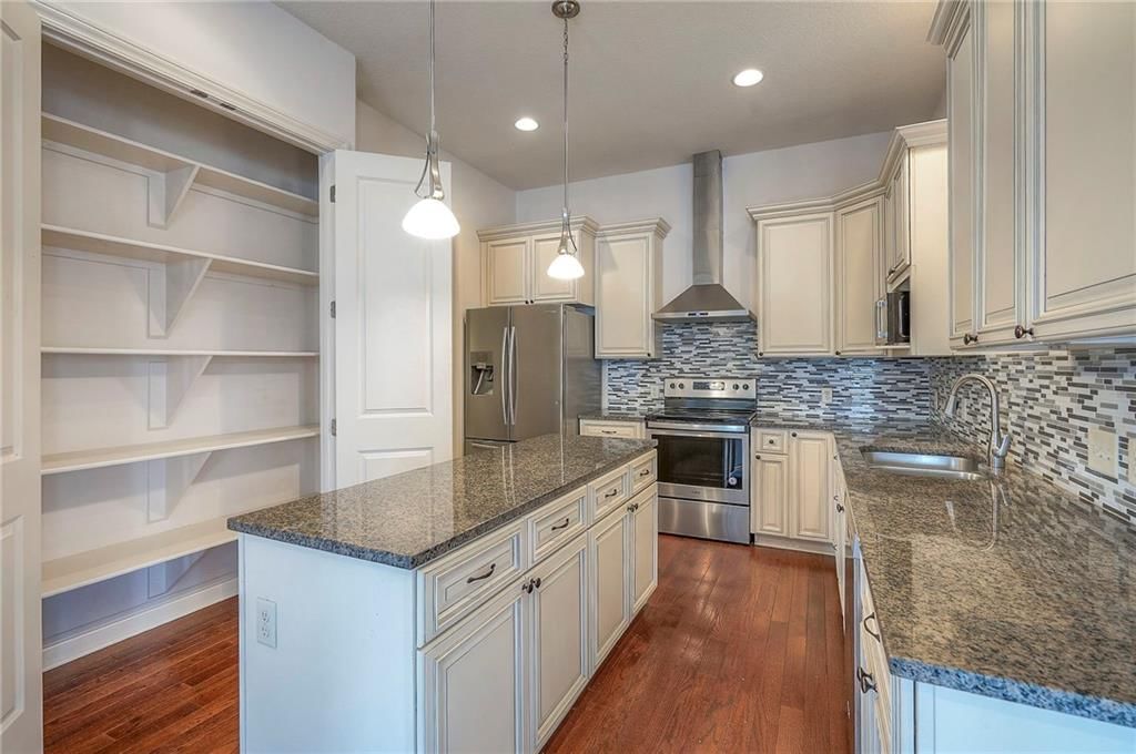 15581 S Hillside Street — photo 15