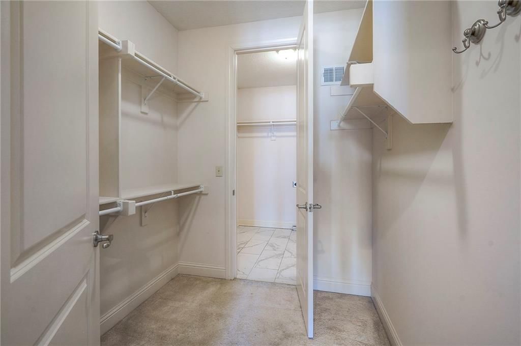 15581 S Hillside Street — photo 25