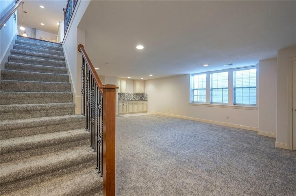 15581 S Hillside Street — photo 27