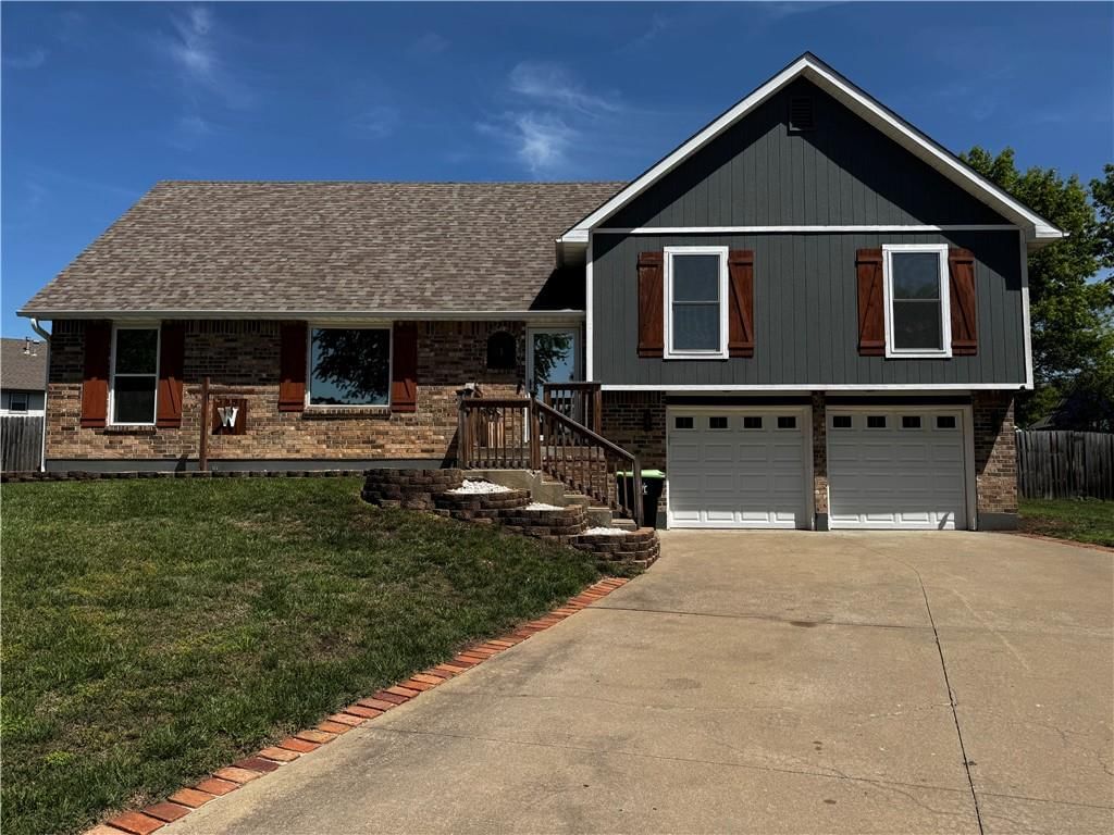 105 Horizon Avenue, Harrisonville, MO