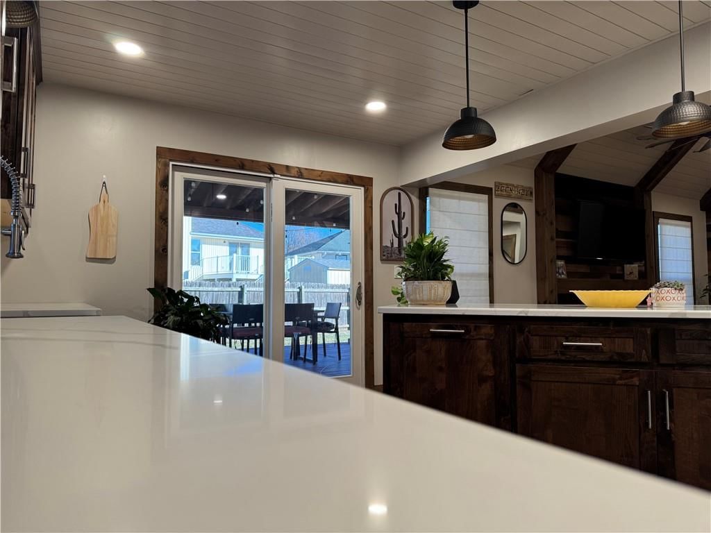 105 Horizon Avenue — photo 12