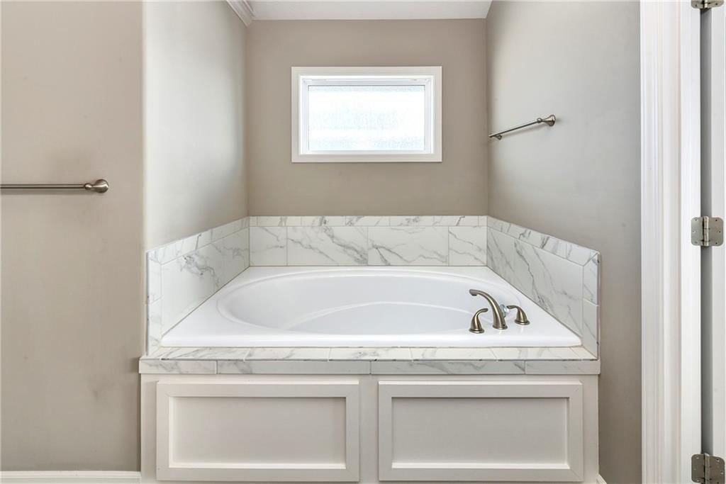 4901 NE 105th Street — photo 31