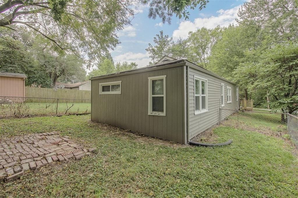 1315 N Mccoy Street — photo 23