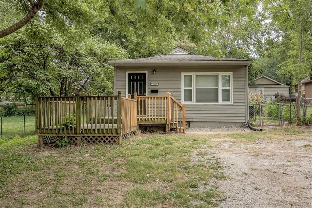 1315 N Mccoy Street — photo 24