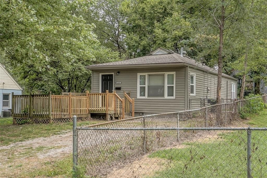 1315 N Mccoy Street — photo 25