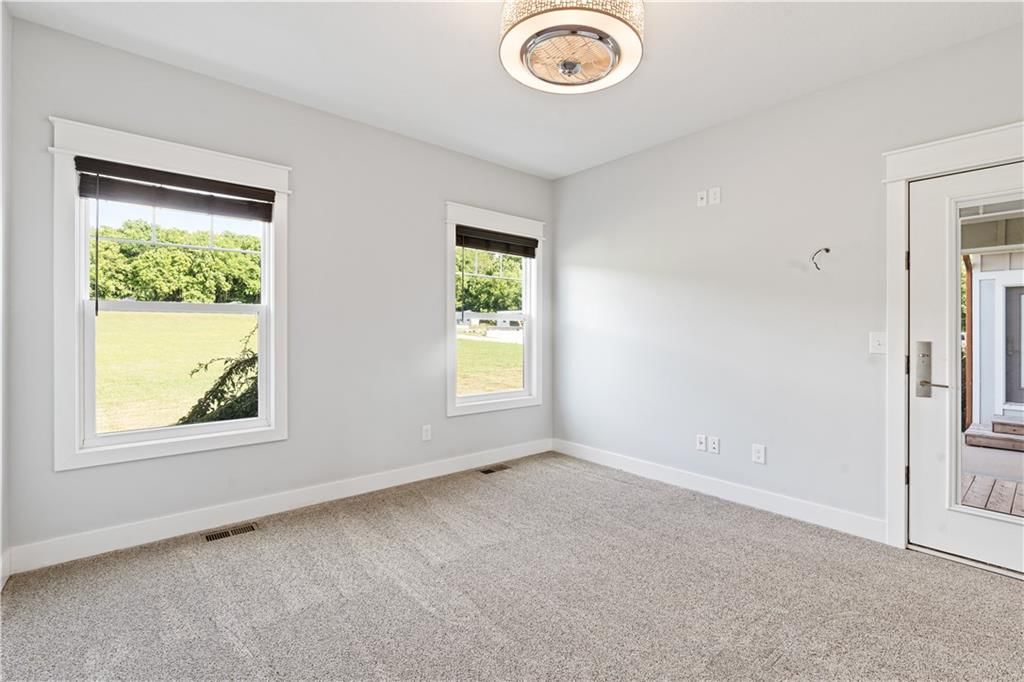 1703 SW Hawes Lane — photo 33