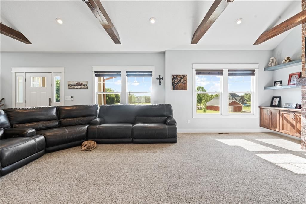 1703 SW Hawes Lane — photo 35