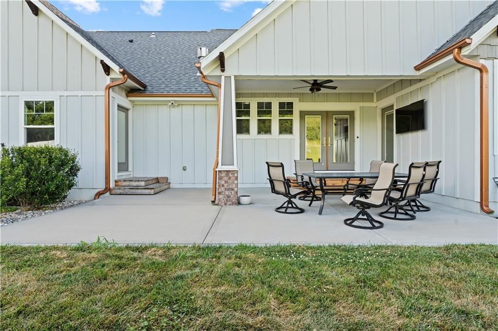 1703 SW Hawes Lane — photo 72