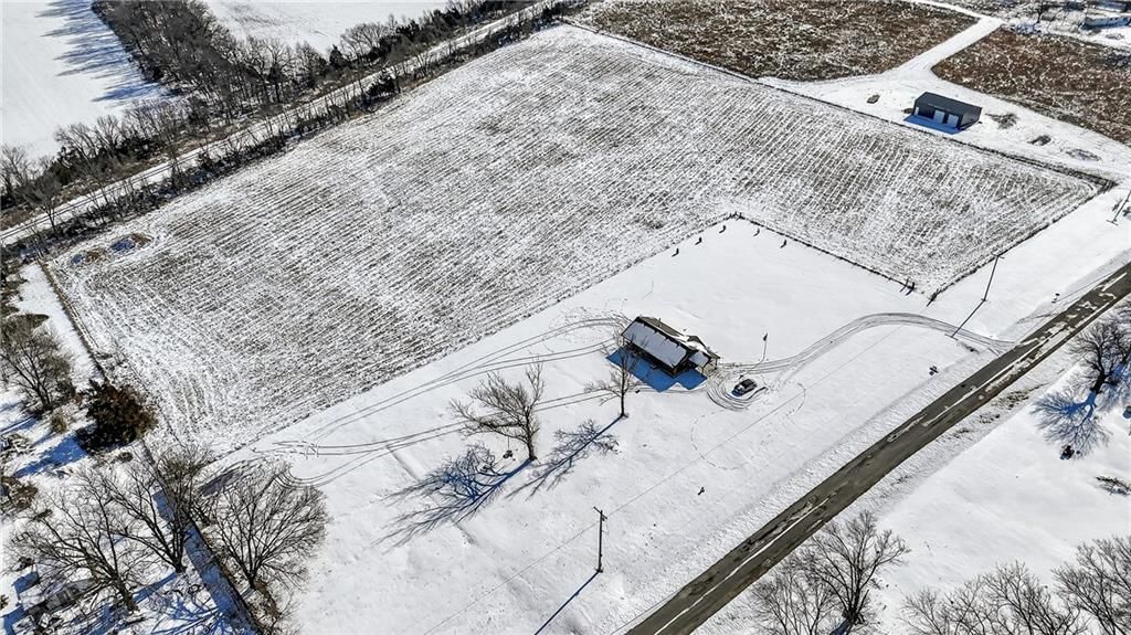11797 S 1600 Road — photo 33
