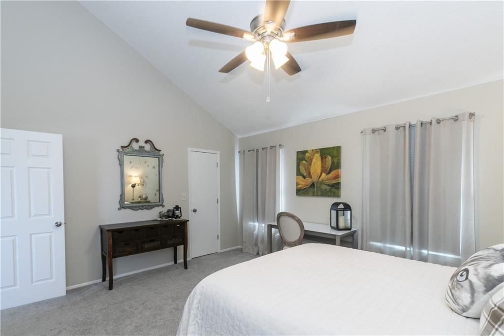 210 NE Bayview Drive — photo 20