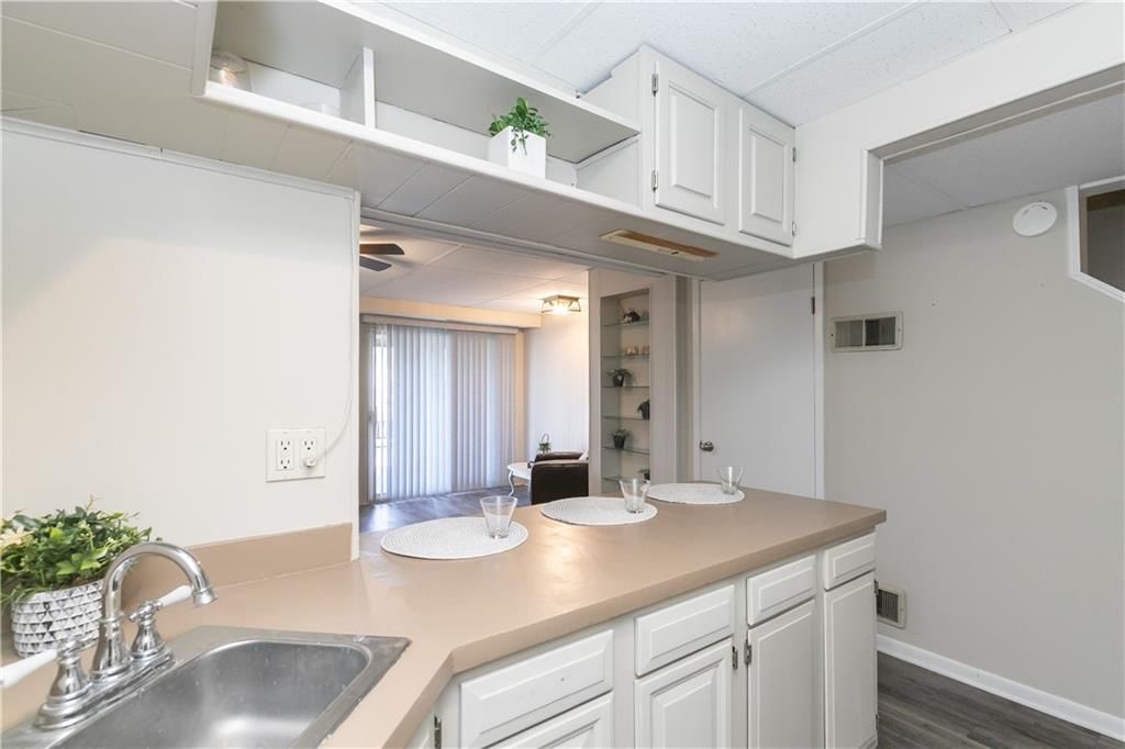 210 NE Bayview Drive — photo 22