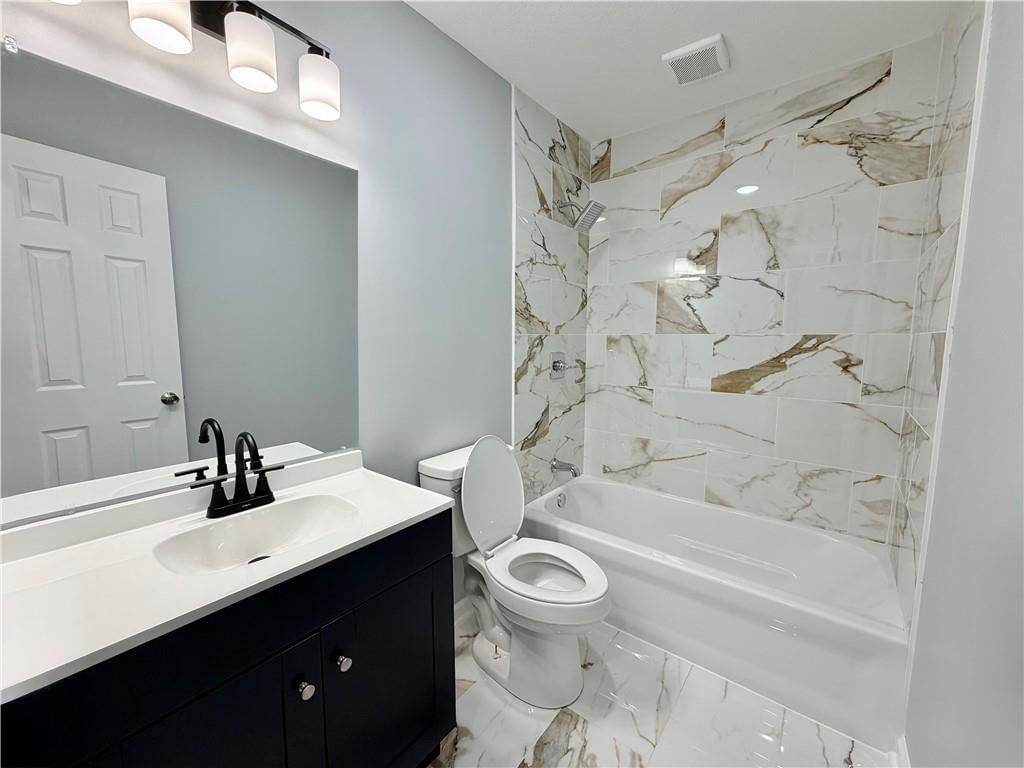 2109 Lafayette Avenue — photo 9