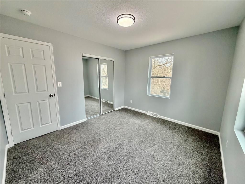 2109 Lafayette Avenue — photo 10