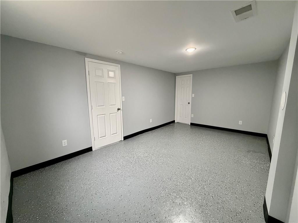 2109 Lafayette Avenue — photo 13