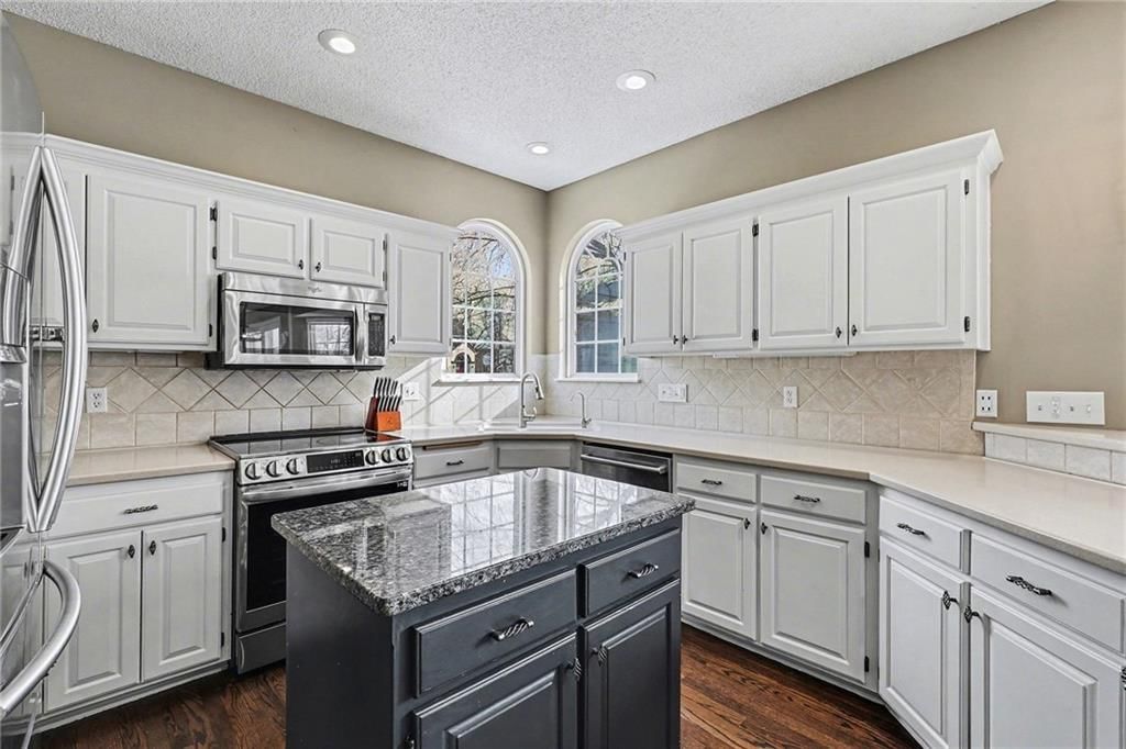 6105 Noreston Street — photo 8