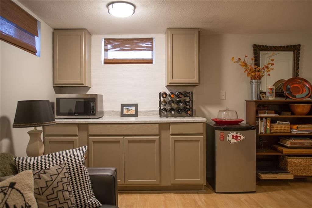 5326 Outlook Street — photo 28
