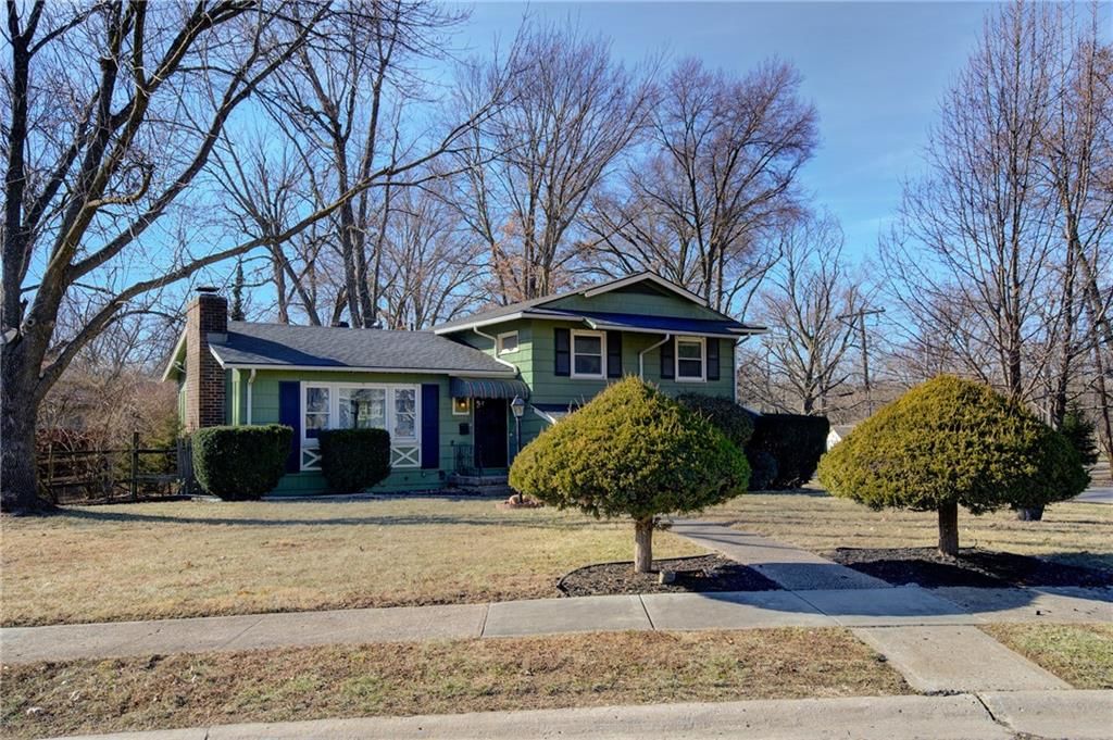 7900 Maple Avenue — photo 2