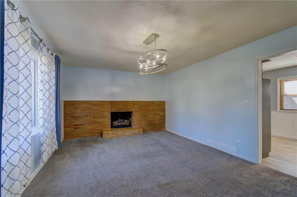 7900 Maple Avenue — photo 5