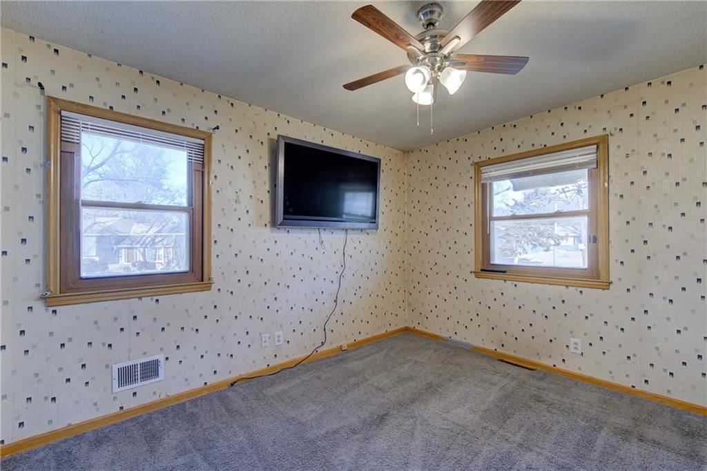 7900 Maple Avenue — photo 18