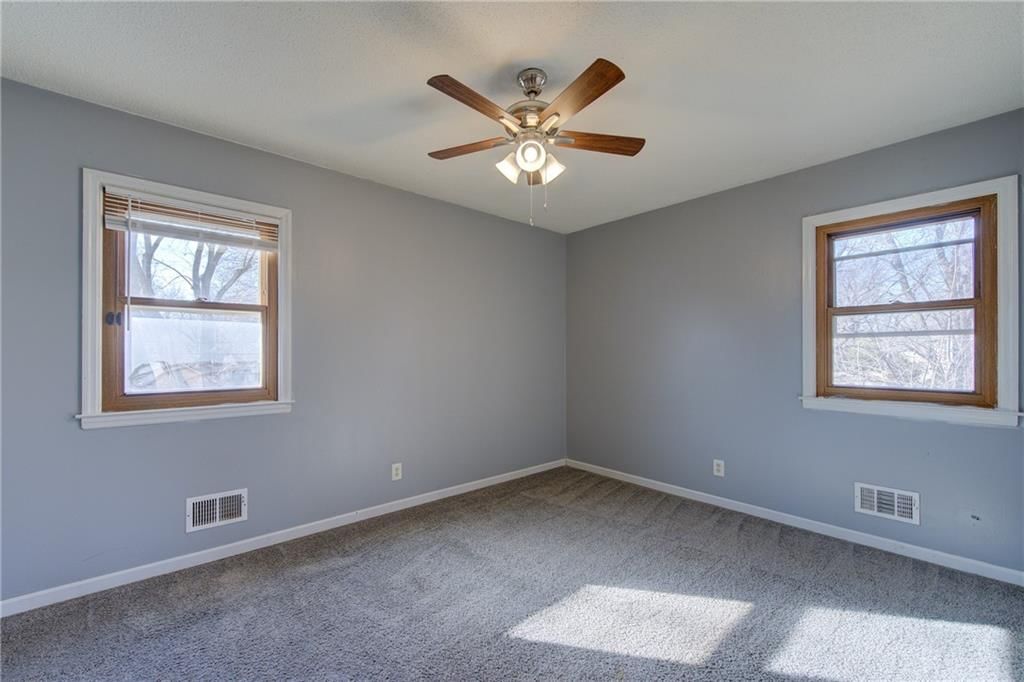 7900 Maple Avenue — photo 20