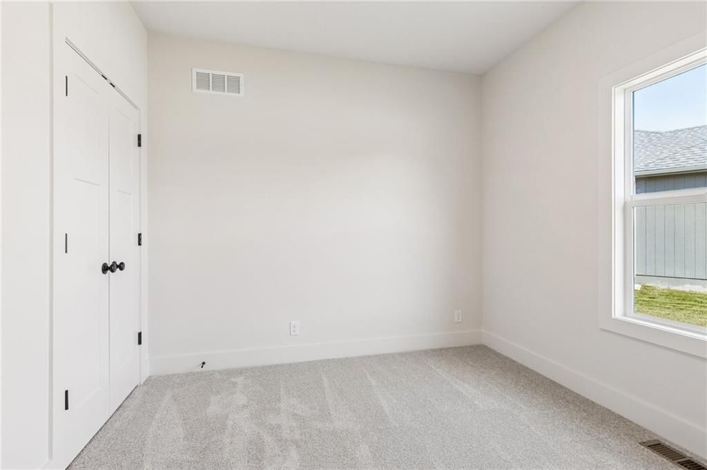 31732 W 164th Terrace — photo 22