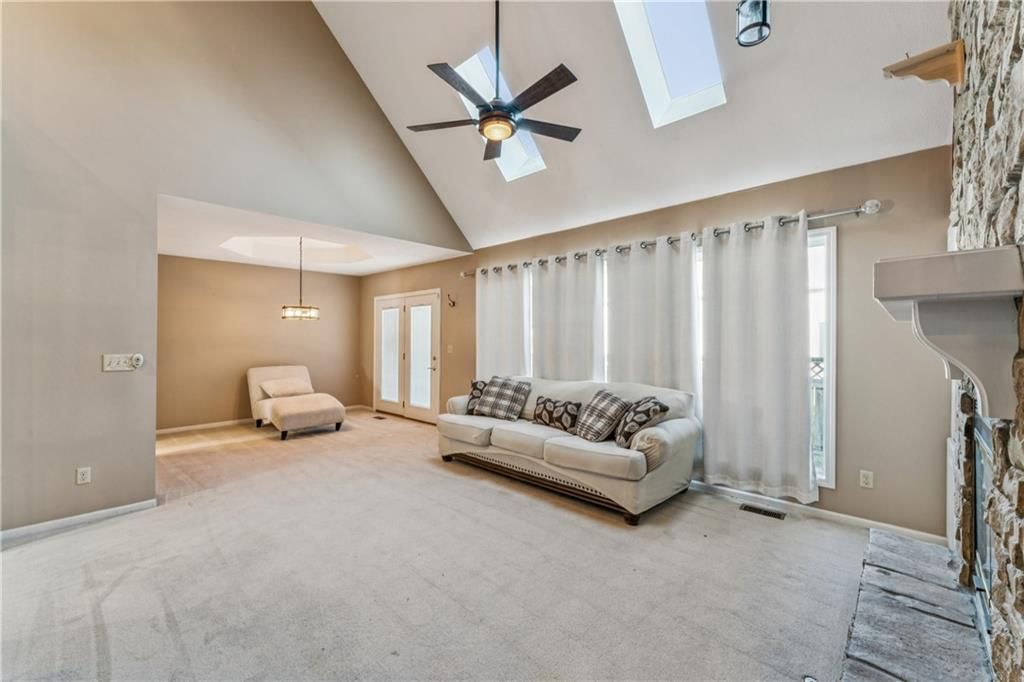 336 SW Raintree Drive — photo 11