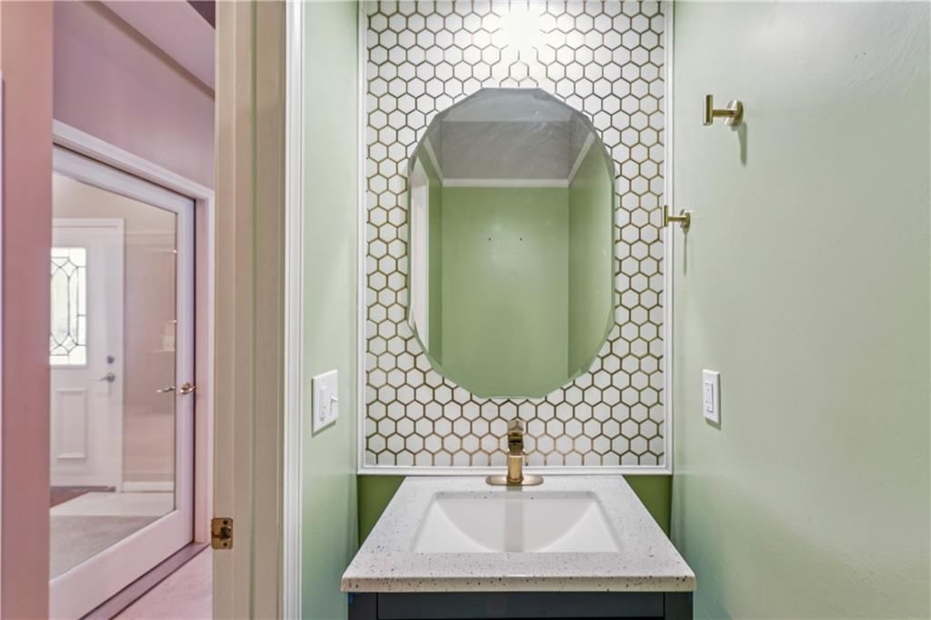 336 SW Raintree Drive — photo 31
