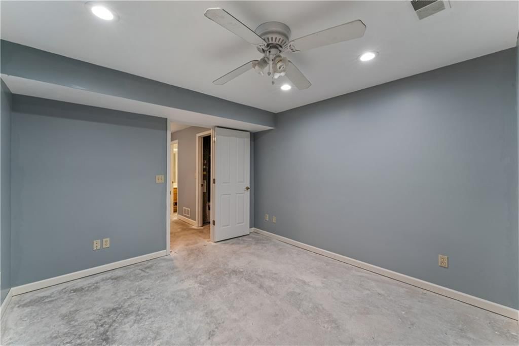 336 SW Raintree Drive — photo 52