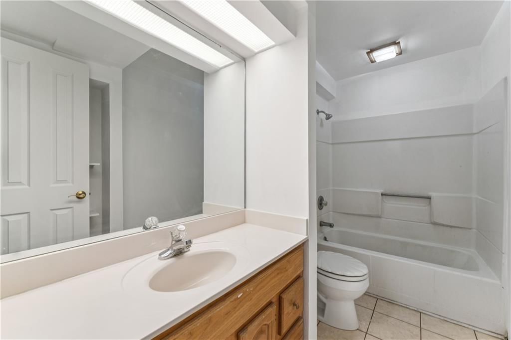 336 SW Raintree Drive — photo 55