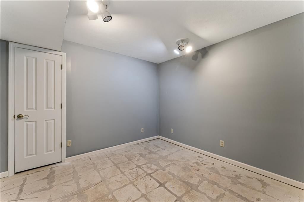 336 SW Raintree Drive — photo 57