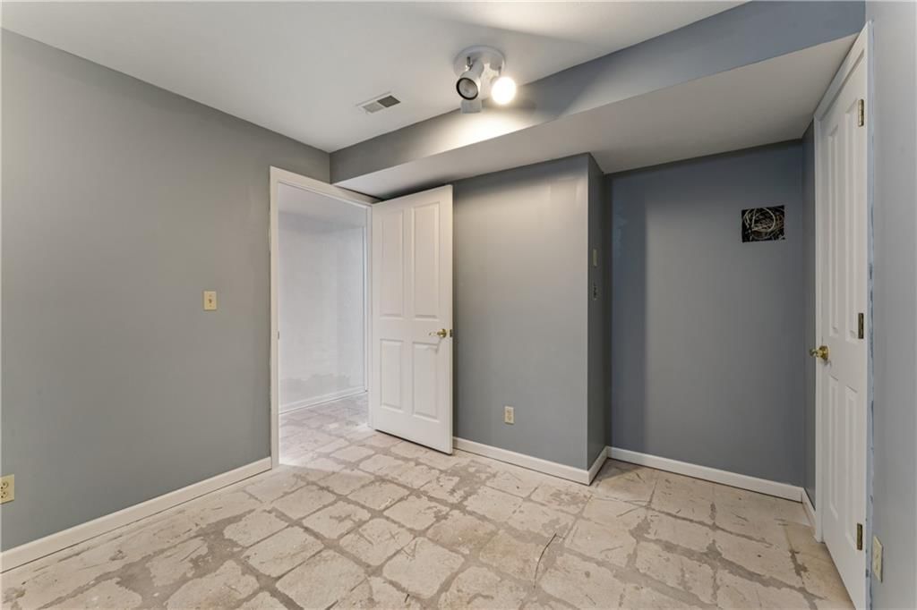 336 SW Raintree Drive — photo 58