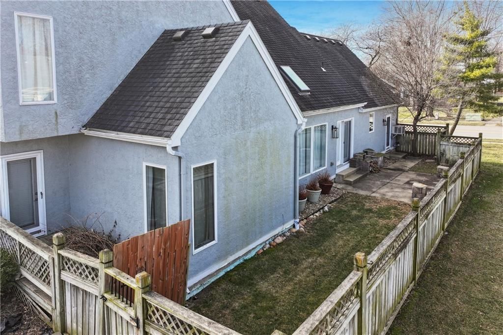 336 SW Raintree Drive — photo 73